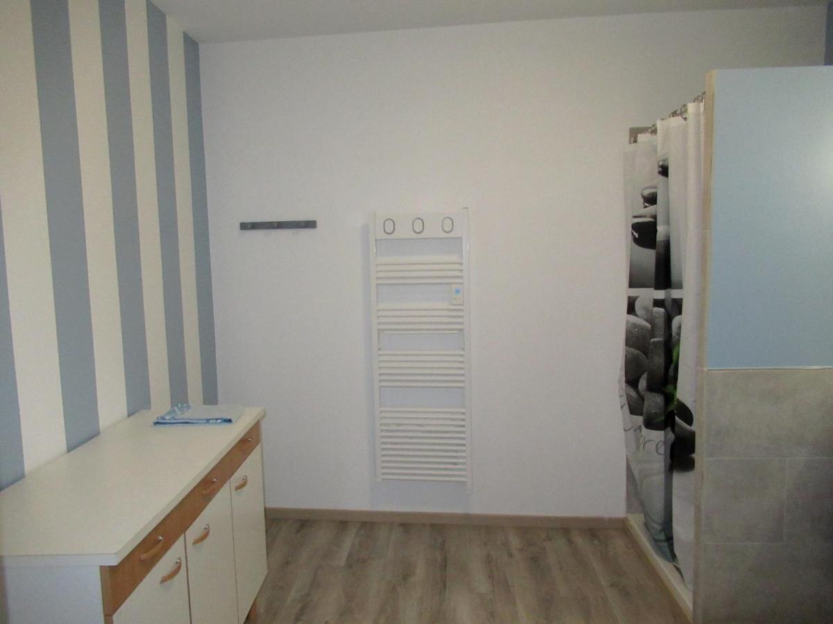 Le Gite Des Fresques Saint-Savin (Vienne) Exterior foto